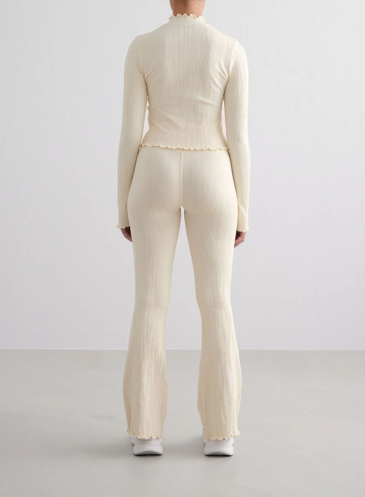 Almond White Tulip Zip Jacket - Image 4