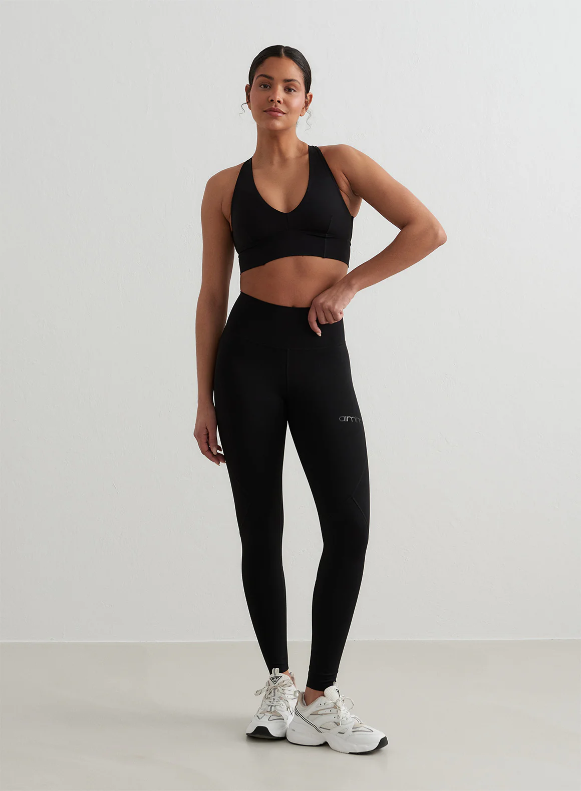 Black Sculpting Crossed Back Bra - Image 3