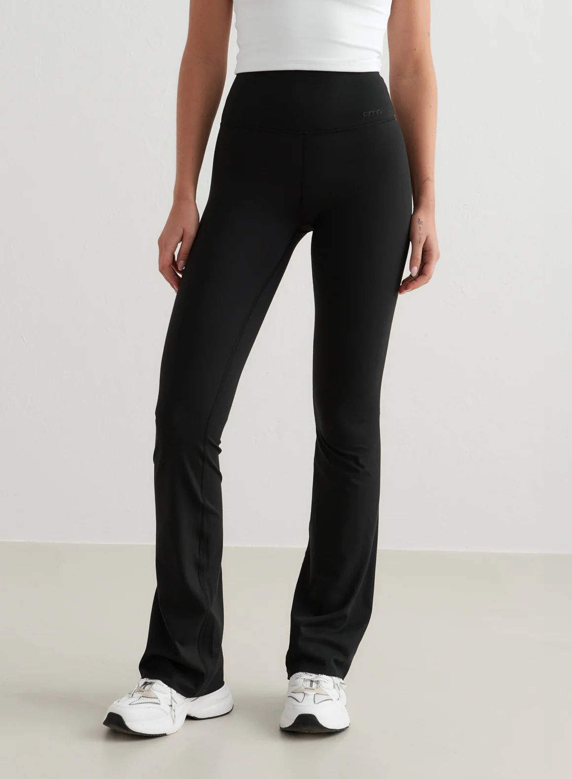 Black Sense Flare Tights - Image 102