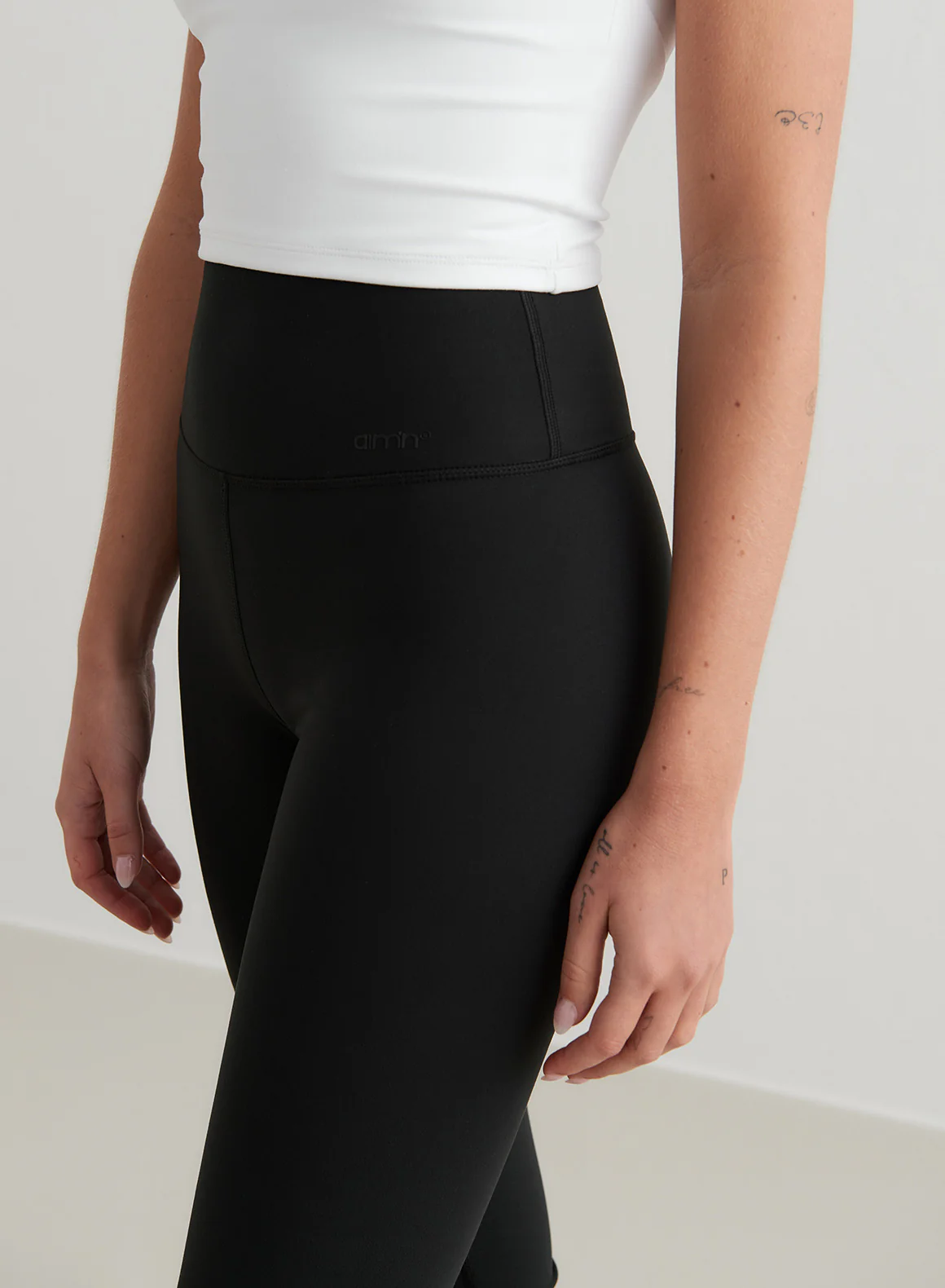 Black Sense Flare Tights - Image 92